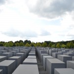 memorial-937396_1920